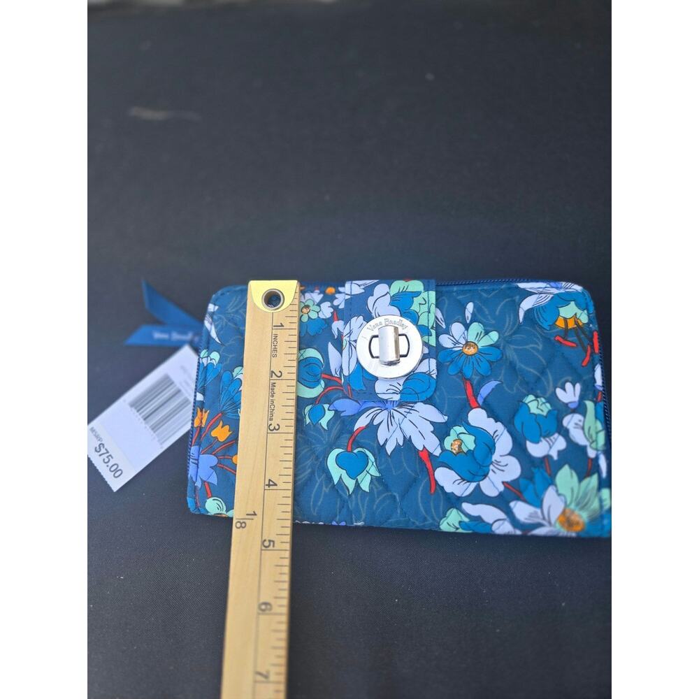 Vera Bradley RDIF Turn Lock Wallet Floral Bursts NWT - Picture 8 of 11